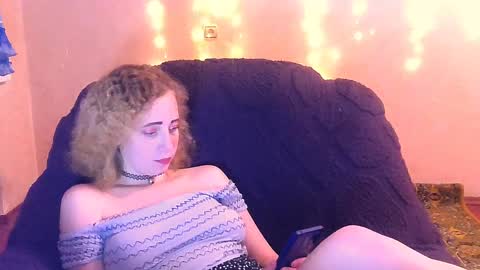 Snapshot of mel_mellie chatting on January 2025 12:15:01 AM Mel Mellie online show from January 2025 12:15:01 AM