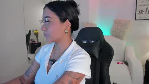 melan_owen online show from August 2026 10:51:02 AM