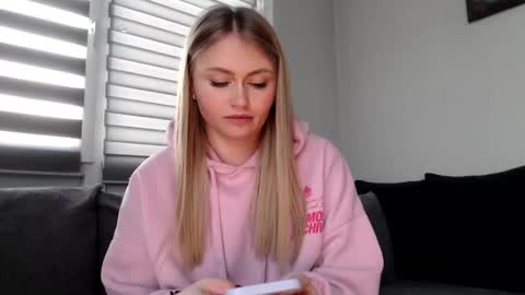 Melania online show from February 2025 03:20:02 PM