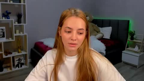 MelanieAlves online show from November 2025 06:41:02 PM