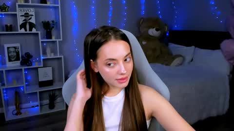 MelanieAlves online show from April 2026 03:18:02 PM