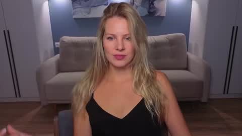 Melanie Bennett online show from July 2026 08:54:01 AM