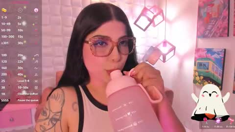 melaniegrayx online show from October 2025 02:46:01 PM