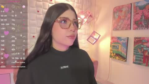 Snapshot of melaniegrayx chatting on May 2026 02:33:02 PM melaniegrayx online show from May 2026 02:33:02 PM