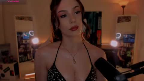Melanie  online show from June 2026 06:56:01 PM