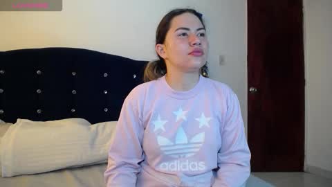 Melanie Parker online show from December 2025 03:08:02 PM