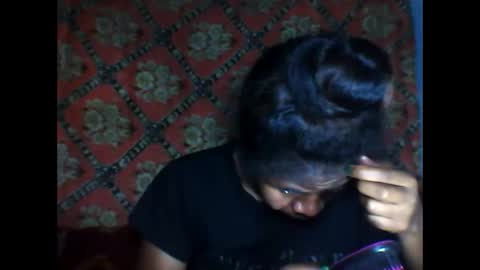 melanih online show from November 2025 05:01:02 PM