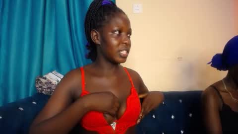 Snapshot of melanin_bae chatting on November 2025 08:22:02 AM Baby online show from November 2025 08:22:02 AM