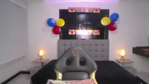 melanny_petite online show from July 2026 01:02:01 PM