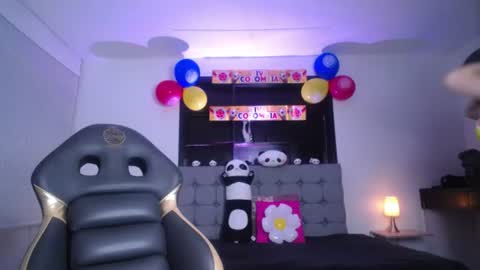 melanny_petite online show from July 2026 12:31:02 PM