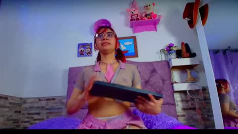 Melanny taylor online show from November 2025 10:42:02 PM