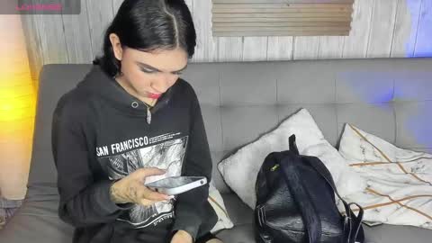 Melany online show from October 2025 02:37:01 PM