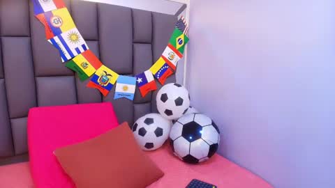 Snapshot of melany_roberts_ chatting on June 2026 03:20:02 AM Melany online show from June 2026 03:20:02 AM