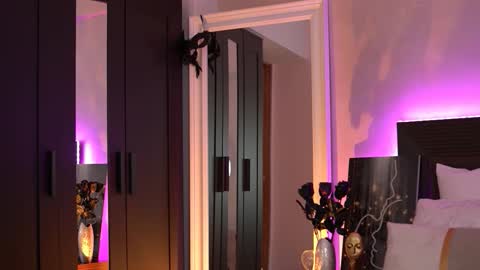 Mellanya online show from November 2025 05:18:02 AM