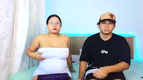 Meli And Sebas online show from November 2025 07:13:02 PM