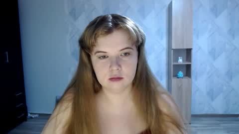 Snapshot of melina_beauty chatting on September 2025 07:48:02 PM Melina online show from September 2025 07:48:02 PM