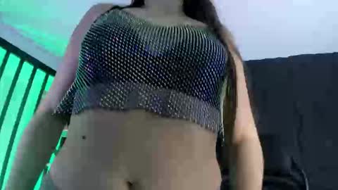 Melissa online show from December 2025 02:14:02 PM