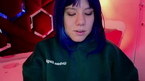 Lissa  online show from April 2026 07:09:02 PM