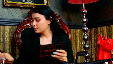 Melissa online show from December 2024 10:06:02 AM