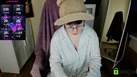 Melissa online show from September 2025 09:25:01 PM