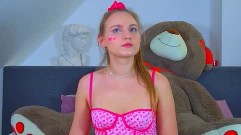 Snapshot of melissamelrey chatting on October 2025 08:51:02 AM MelissaBerry online show from October 2025 08:51:02 AM