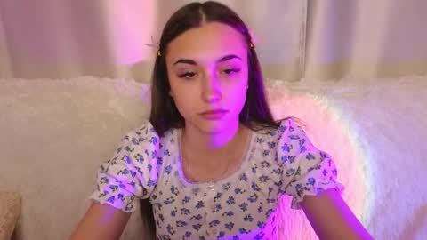 Mel online show from September 2025 03:17:02 AM