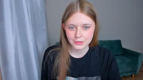 Snapshot of melissssa_bloom chatting on March 2026 08:37:01 PM Melissa online show from March 2026 08:37:01 PM