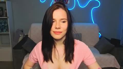 mellhyees online show from March 2026 05:19:02 PM