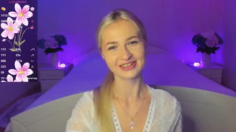 Mellina online show from October 2025 07:19:02 PM