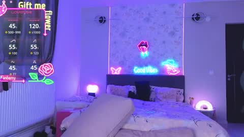 Snapshot of mellisaangel chatting on March 2026 03:45:01 PM MellisaAngel online show from March 2026 03:45:01 PM