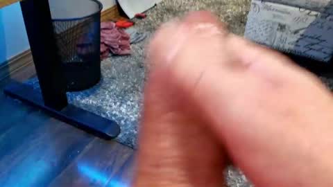 mellomike online show from May 2026 04:59:01 PM