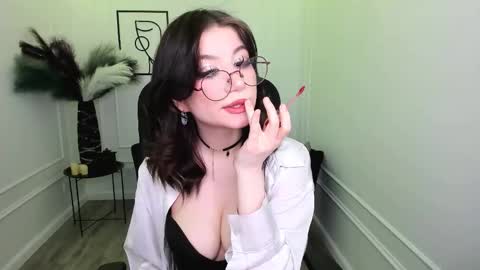 Snapshot of mellsawertyq chatting on November 2025 07:46:02 PM mellsawertyq online show from November 2025 07:46:02 PM