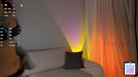 Mel online show from October 2025 04:14:02 PM