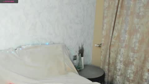 Snapshot of melmooon chatting on January 2025 04:26:01 PM MelMooon online show from January 2025 04:26:01 PM