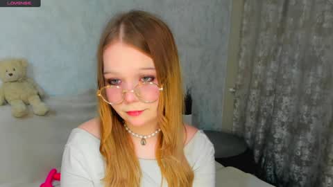 Snapshot of melmooon chatting on January 2025 08:22:02 PM MelMooon online show from January 2025 08:22:02 PM