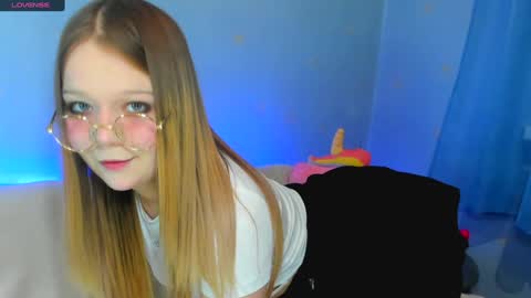 Snapshot of melmooon chatting on February 2025 02:49:01 PM MelMooon online show from February 2025 02:49:01 PM