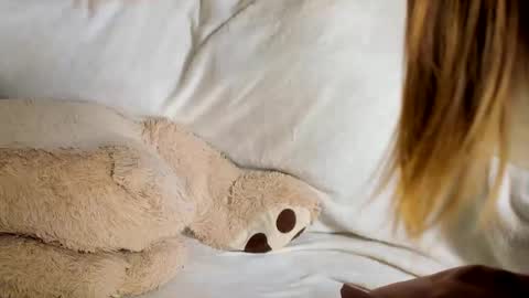 MelMooon online show from March 2026 08:57:01 PM