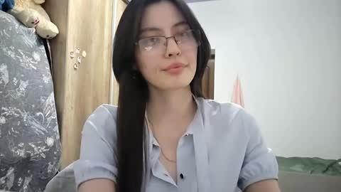 Nika online show from May 2026 03:28:02 PM