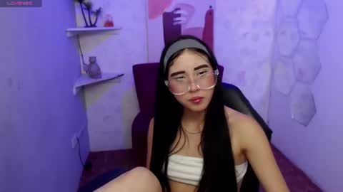 Snapshot of melodi_velasquez chatting on June 2026 11:07:01 PM Melody online show from June 2026 11:07:01 PM