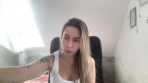 Melodie online show from October 2025 06:10:02 AM