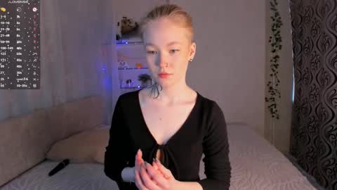 Snapshot of melodievejar chatting on March 2026 04:27:02 AM melodievejar online show from March 2026 04:27:02 AM