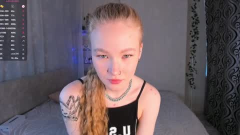 Snapshot of melodievejar chatting on April 2026 04:24:01 AM melodievejar online show from April 2026 04:24:01 AM