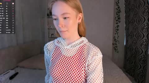 Snapshot of melodievejar chatting on April 2026 04:32:01 AM melodievejar online show from April 2026 04:32:01 AM