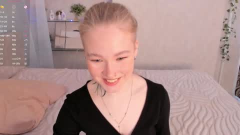 Snapshot of melodievejar chatting on May 2026 04:30:01 AM melodievejar online show from May 2026 04:30:01 AM