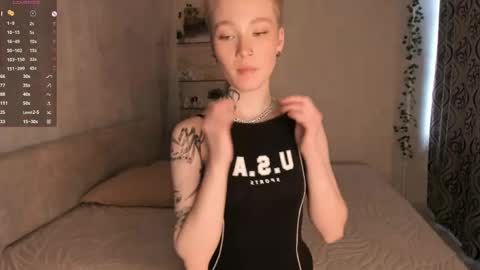 Snapshot of melodievejar chatting on May 2026 01:18:02 PM melodievejar online show from May 2026 01:18:02 PM
