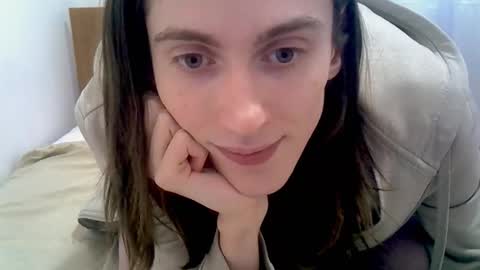 Snapshot of melody_gepards chatting on January 2026 03:27:01 PM Melody online show from January 2026 03:27:01 PM