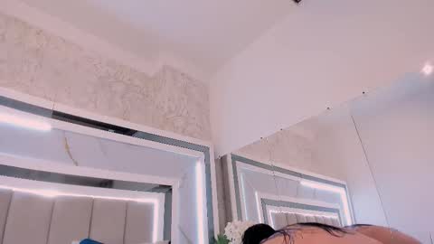 melodycharlotte online show from December 2025 12:14:01 PM