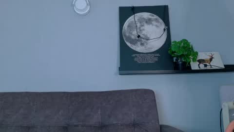 M E L O D Y  online show from April 2026 11:20:01 AM