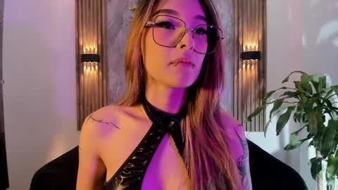 Snapshot of melodylanee chatting on May 2026 11:07:01 AM melodylanee online show from May 2026 11:07:01 AM