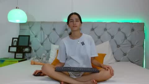 Luisa Castro online show from June 2026 07:15:01 PM